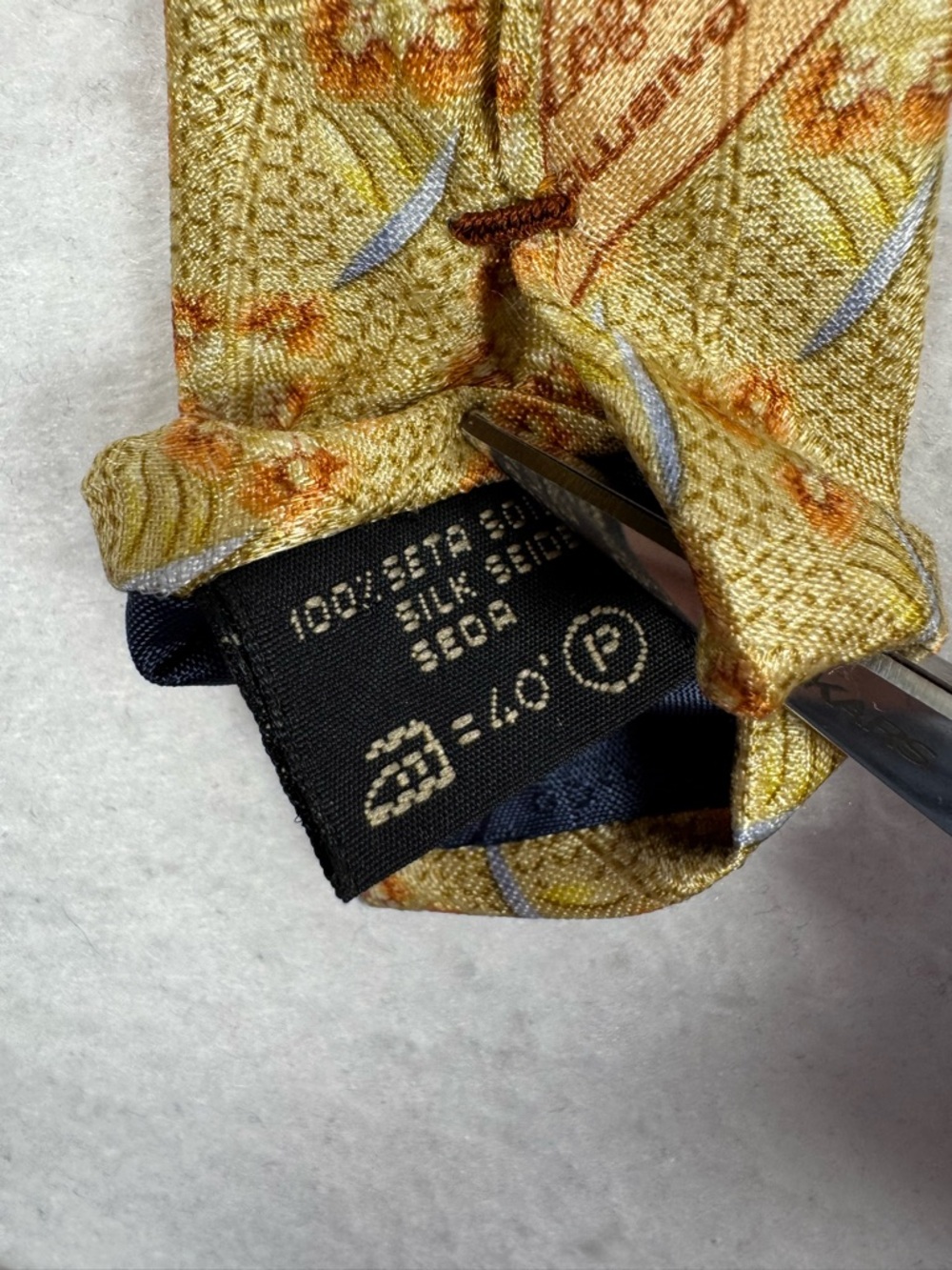 Ermenegildo Zegna 100% Silk Necktie Gold Geometric Leaves NWT Made in Italy - Picture 5 of 6